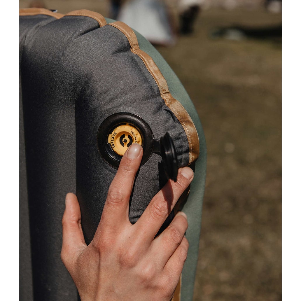 Klymit Klymaloft™ Regular itseilmatäyttyvä makuualusta 183 × 58 × 9 cm - Image 8