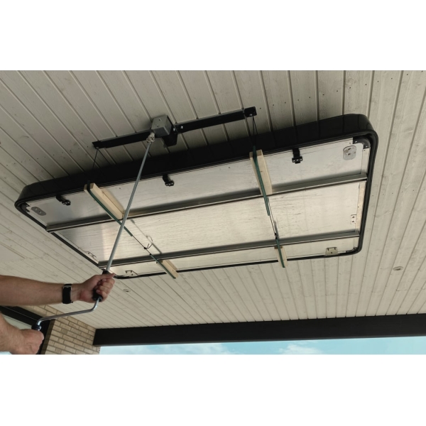 Kattoteltan nostin (Tent Lift)