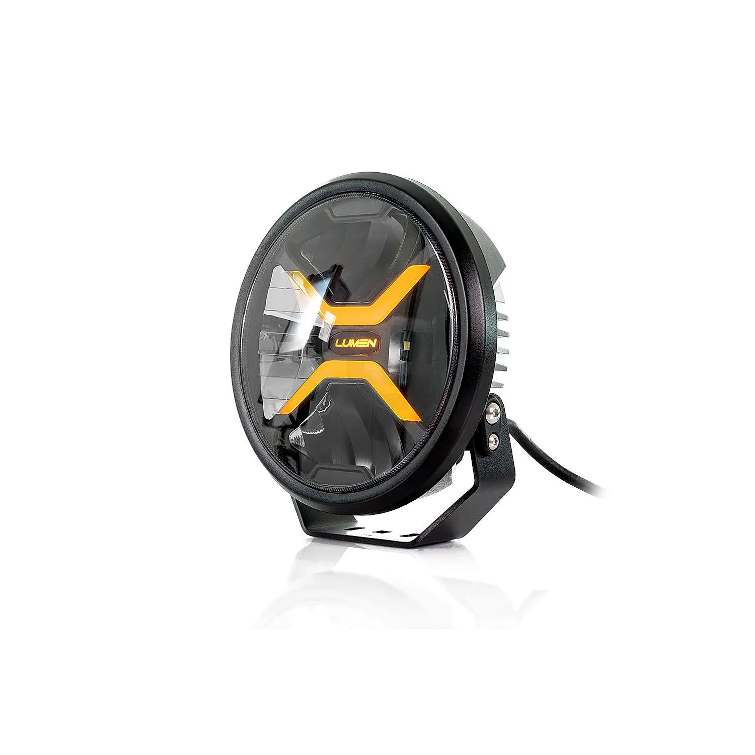 Lumen Cyclops CX9 musta – viistosta, oranssi positiovalo
