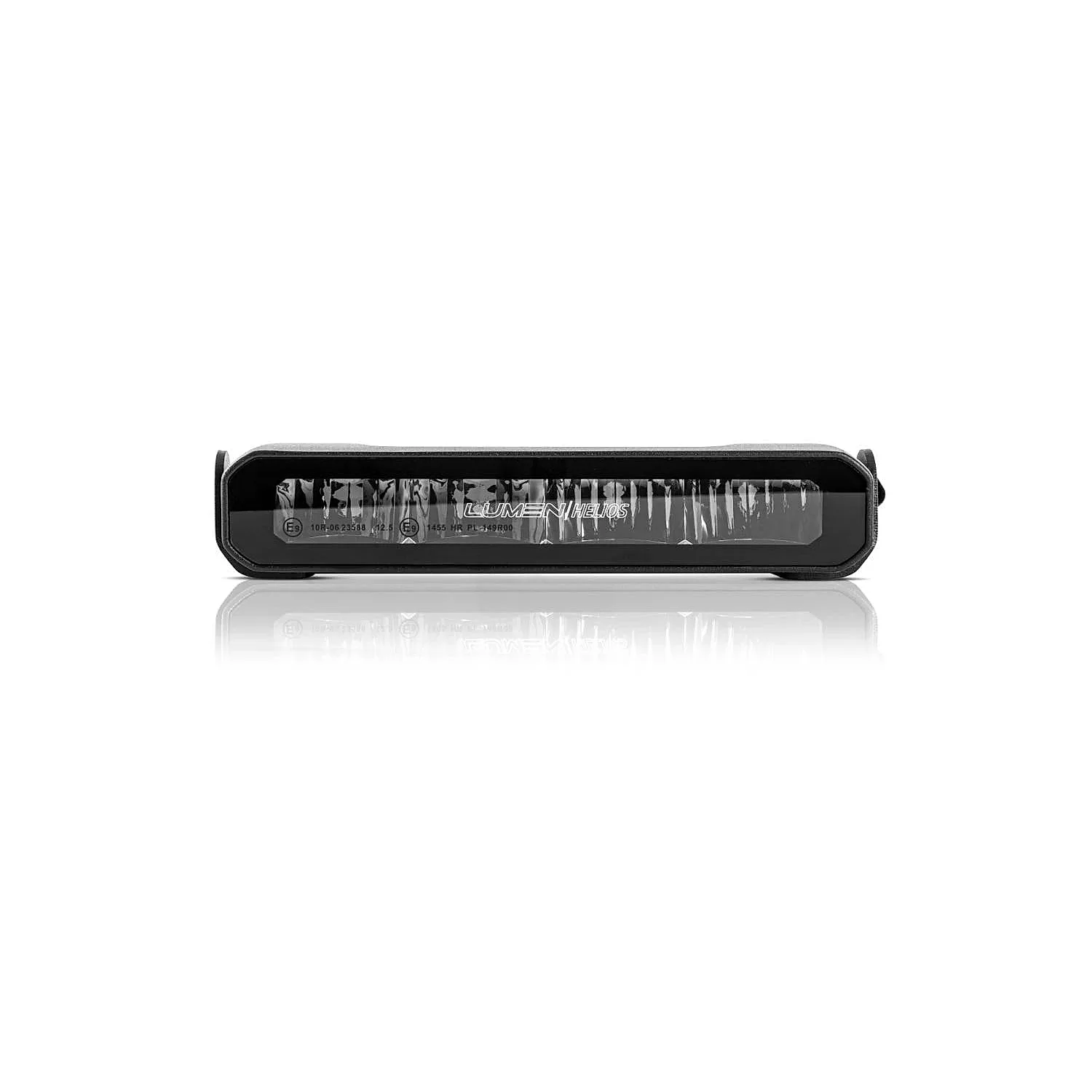 Lumen Helios S8 Ultimate – yksi valaisin edestä