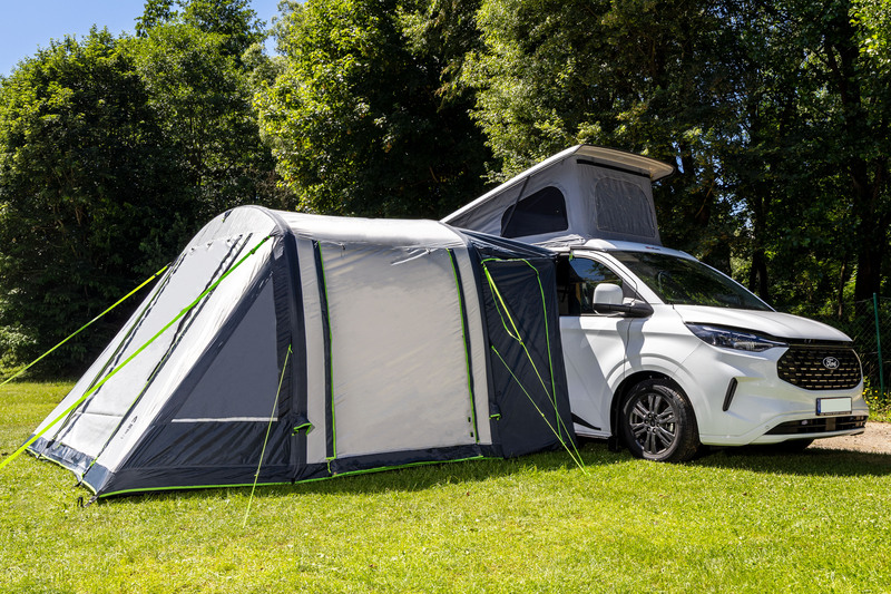 Reimo Tour Breeze Air Low - ilmatäytteinen sivuteltta 180–220 cm – Teltta avattuna sivulta
